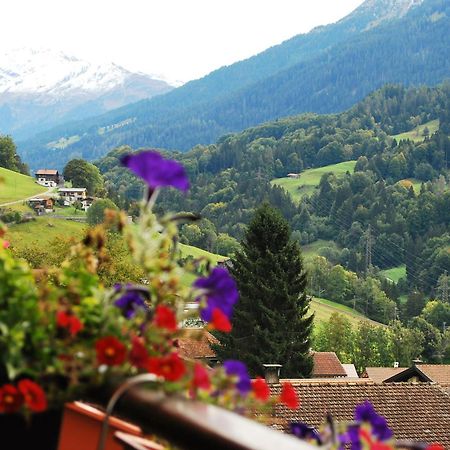 Rooms With Private Bathrooms Saas im Prattigau Dış mekan fotoğraf