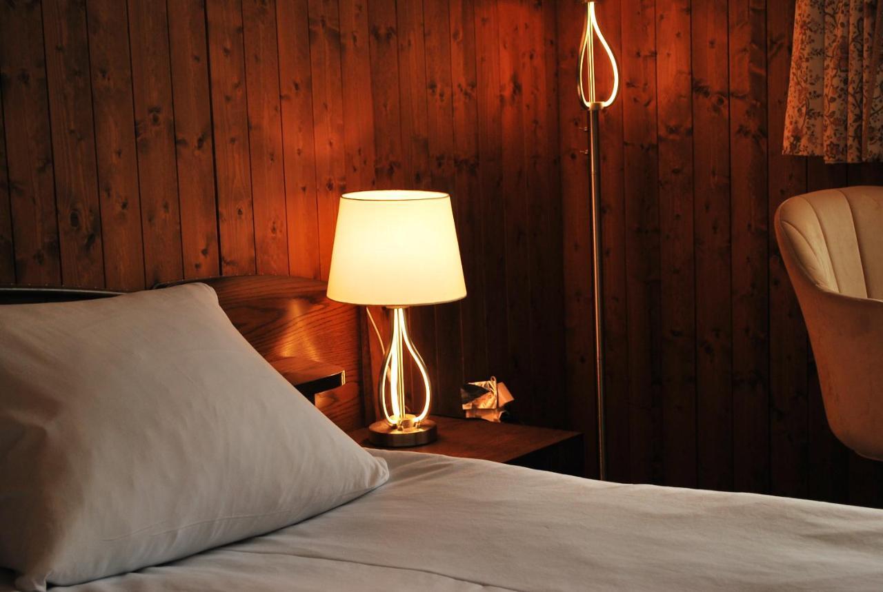 Rooms With Private Bathrooms Saas im Prattigau Dış mekan fotoğraf