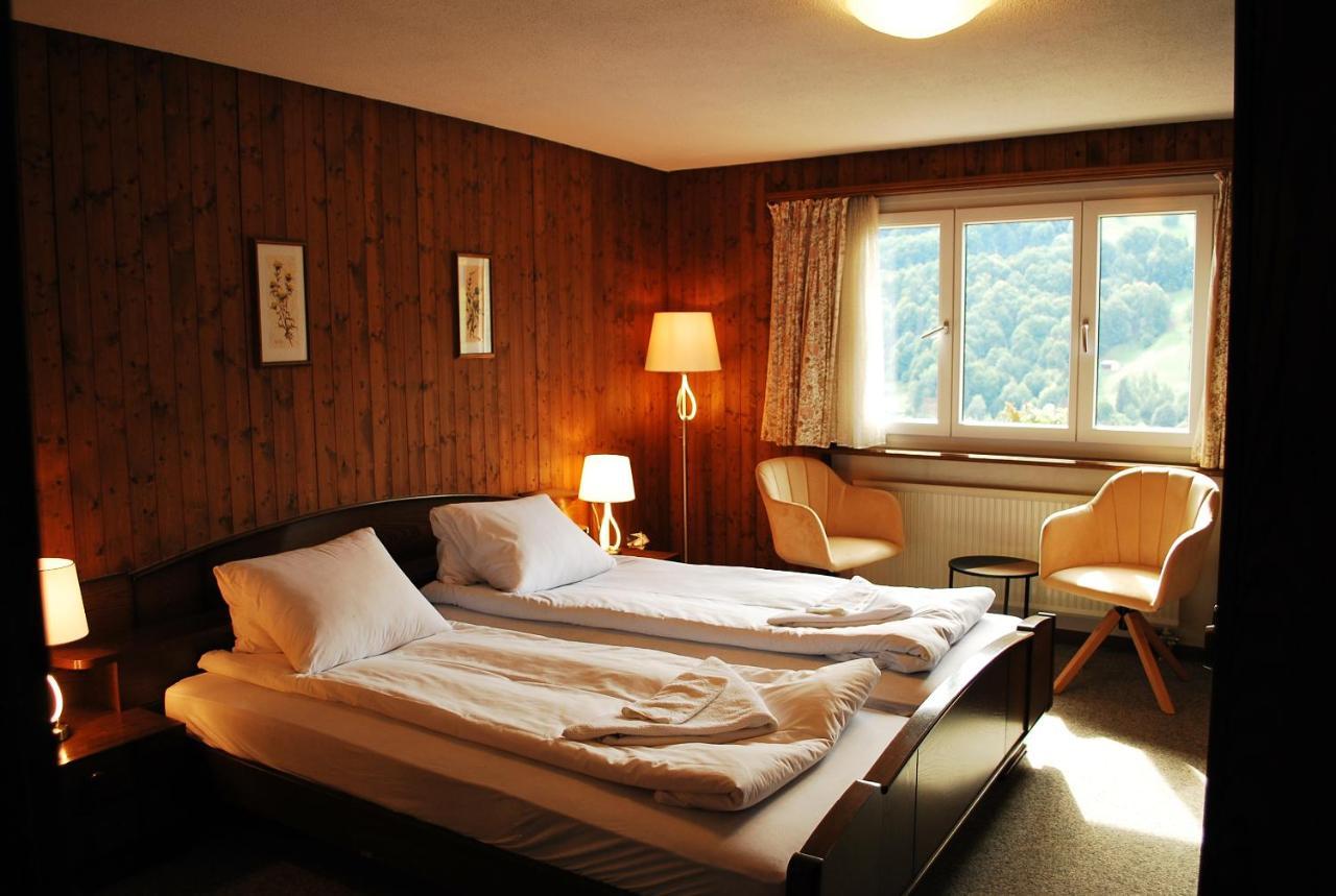 Rooms With Private Bathrooms Saas im Prattigau Dış mekan fotoğraf