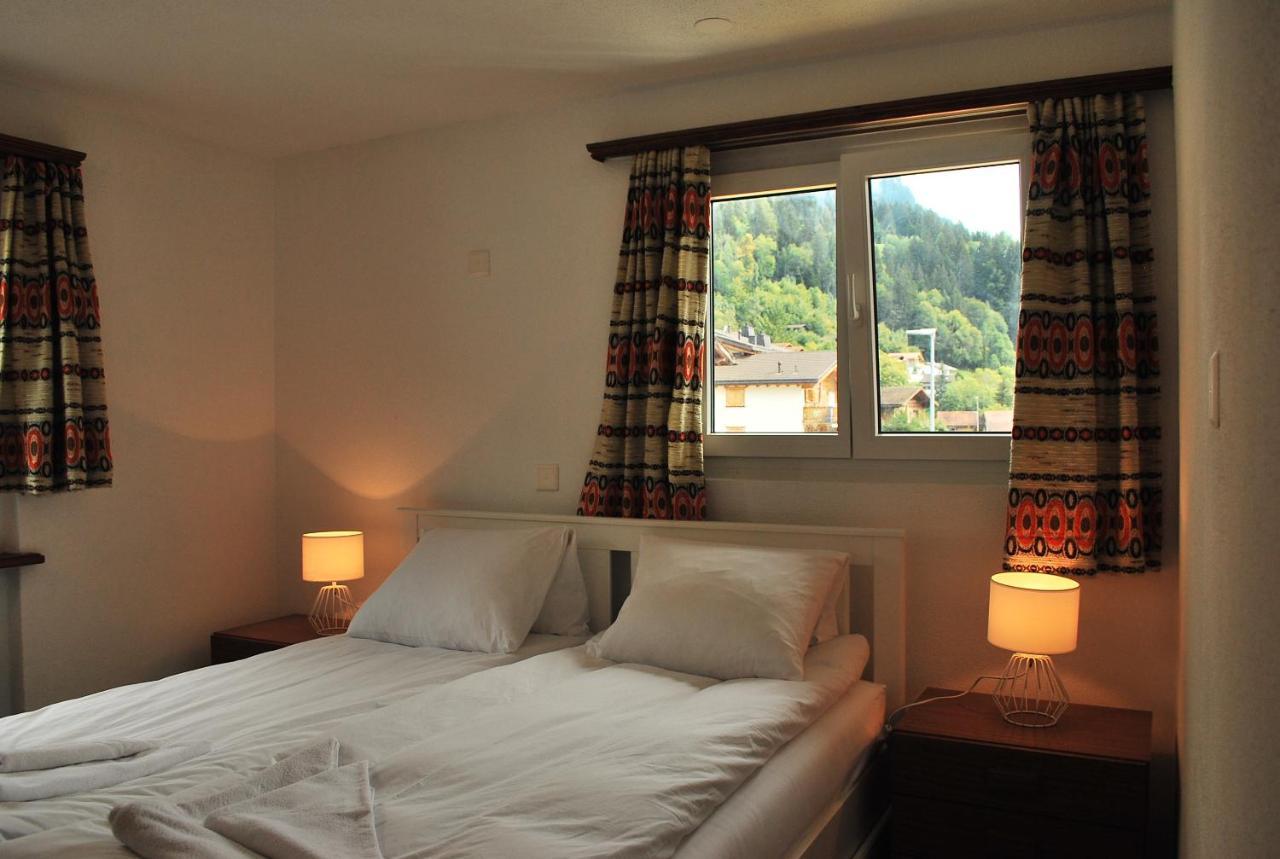 Rooms With Private Bathrooms Saas im Prattigau Dış mekan fotoğraf