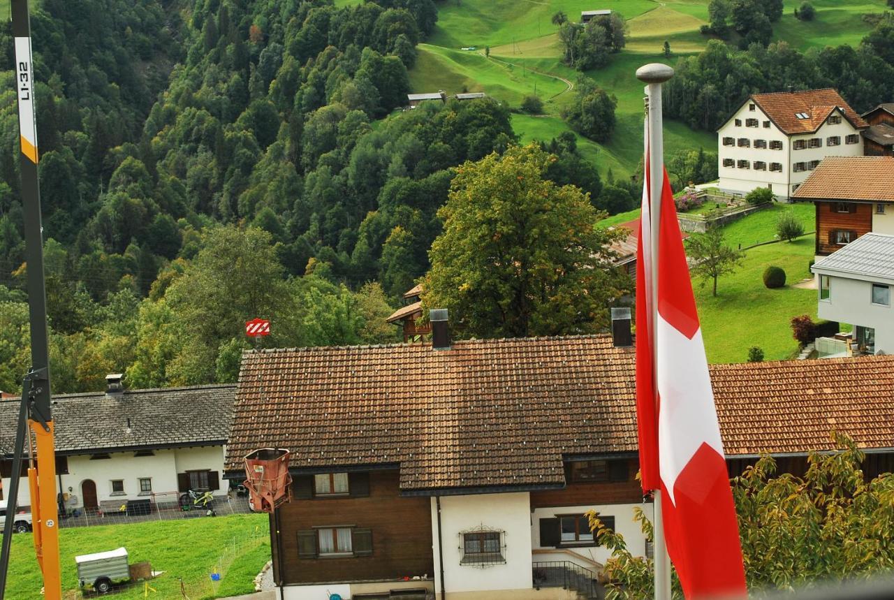 Rooms With Private Bathrooms Saas im Prattigau Dış mekan fotoğraf