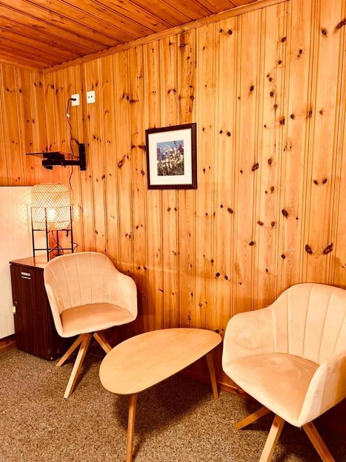Rooms With Private Bathrooms Saas im Prattigau Dış mekan fotoğraf